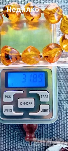 Стара гривна от кехлибар,колие,игла,автентични, снимка 3 - Антикварни и старинни предмети - 47461611