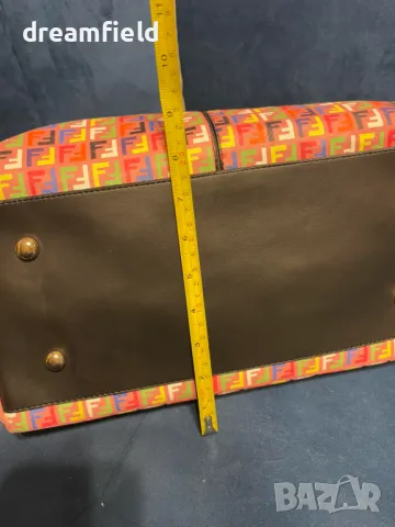 Дамска чанта Fendi Фенди, снимка 5 - Чанти - 49646305