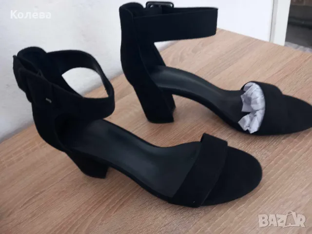 Елегантни дамски обувки