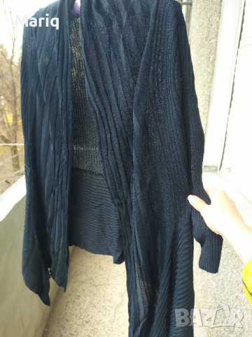 Машинно плетена черна жилетка с разчупени форми + подарък блузка, снимка 5 - Жилетки - 39556666