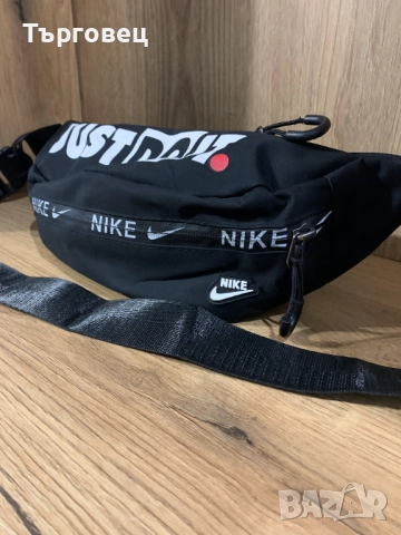 Мъжка чантичка/паласка Nike, снимка 2 - Чанти - 52379925