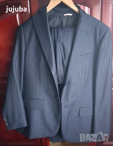Елегантен мъжки костюм