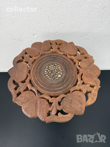 Сгъваема резбована маса / масичка / поставка. №7825, снимка 2 - Антикварни и старинни предмети - 53069508