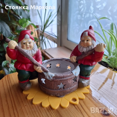 Коледен свещник с елфи