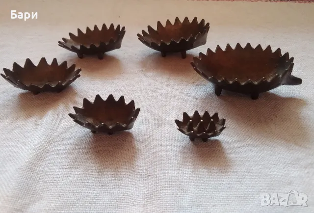 Стари дизайнерски бронзови пепелници с таралежи, в стил Walter Bosse, снимка 3 - Антикварни и старинни предмети - 47755779