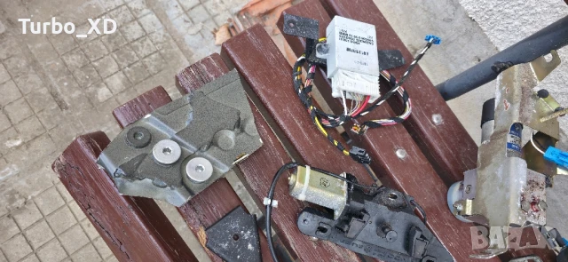 Продавам к-т хидравличен багажник за BMW E39 комби, снимка 2 - Части - 51278160