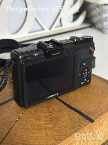 Фотоапарат Olympus XZ-1 , снимка 3 - Фотоапарати - 53397091