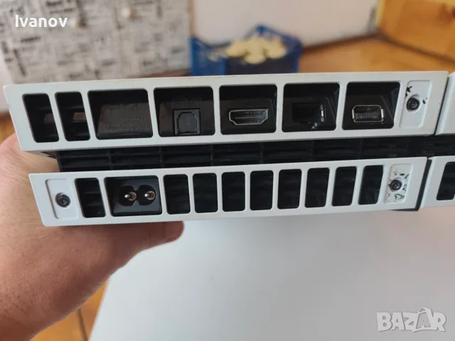 Sony PlayStation 4 500GB Glacier White (Бял) + EA Sports FC 26, снимка 4 - PlayStation конзоли - 55740087