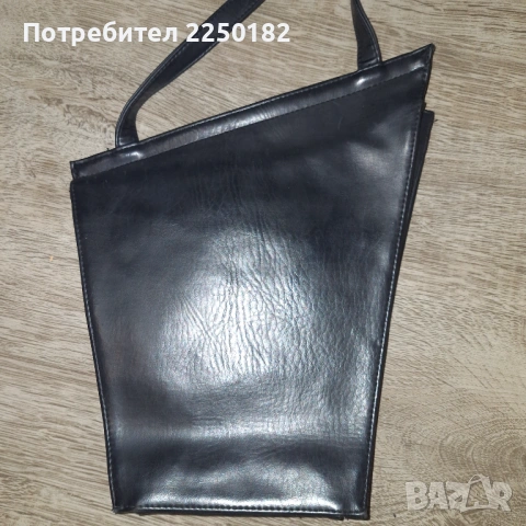 Асиметрична чанта, снимка 4 - Чанти - 53081738
