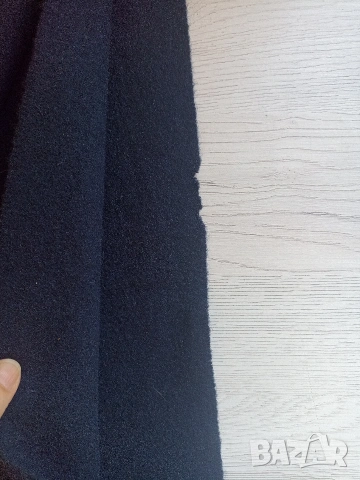 Дамски шал Yves Saint Laurent, снимка 4 - Шалове - 53151211