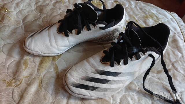 Детски футболни обувки стоножки Адидас номер 35