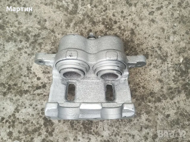 Преден десен спирачен апарат+държач за Киа Соренто -  дизел 2.5 CRDI 16 V - 140 к.с., снимка 10 - Части - 49965324