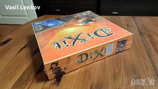 Неразпечатана настолна игра Dixit, снимка 3 - Образователни игри - 53013525