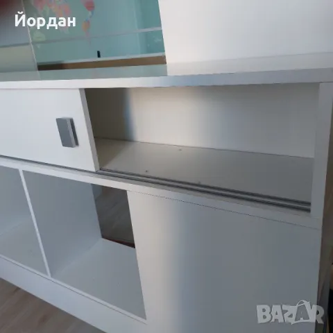 Шкаф, снимка 2 - Шкафове - 49942403