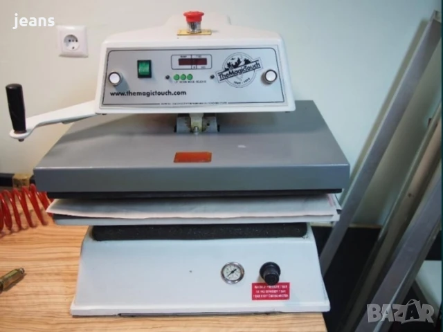 Пневматична автоматична термо преса