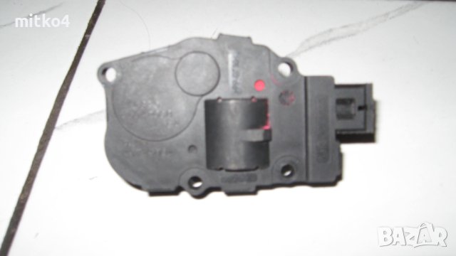 моторче за клапи за парно за мерцедес, снимка 2 - Части - 42084067