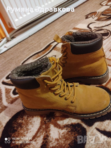 Продавам НОВИ оригинални бежови велурени боти Ellesse 39 номер, снимка 3 - Дамски боти - 30933319