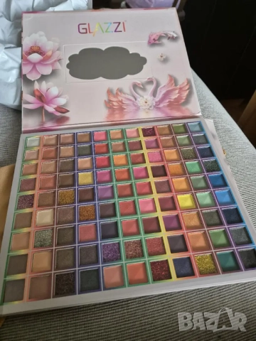 🎨 Професионална палитра сенки за очи 