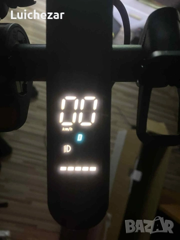 Електрическа тротинетка 20km/h, снимка 2 - Скейтборд, ховърборд, уейвборд - 53406355