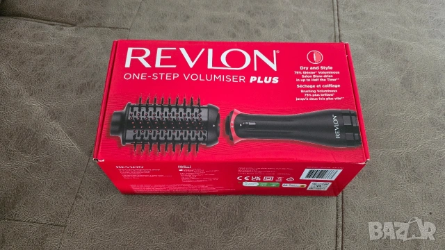 Revlon One-Step Volumiser Plus – четка сешоар за обем и оформяне, снимка 3 - Сешоари - 53627467