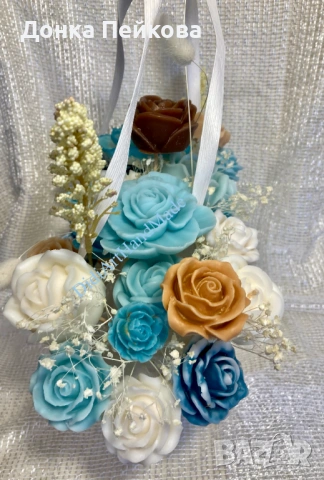 Луксозен букет от соеви свещи в тюркоаз и бяло – ръчна изработка, снимка 13 - Декорация за дома - 53516640