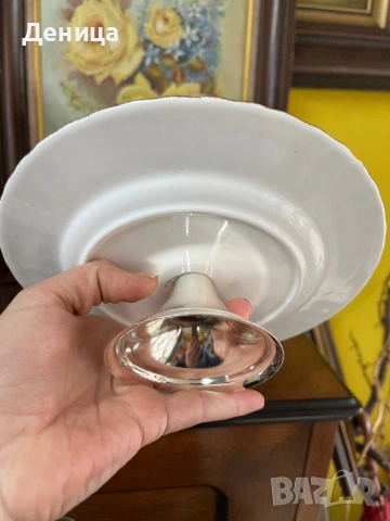 Чиния за красиво поднесени сладкиши от емблематичната серия Old Country Roses на английската марка , снимка 8 - Чинии - 53674459