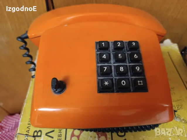 Работещ ретро телефон 