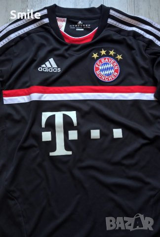 Фланелка FC Bayern Munchen / Adidas, снимка 2 - Футбол - 41551788