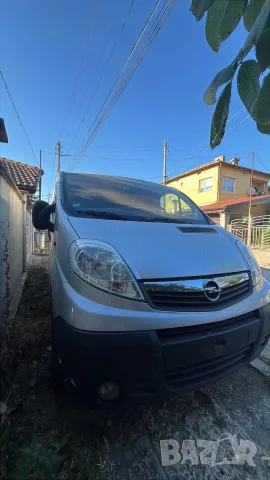 Продавам Opel Vivaro