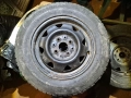 Audi 80 2бр. джанти с гуми подарък, снимка 2