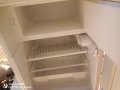 Хладилник за вграждане , снимка 8