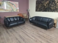 Дизайнерски черен кожен комплект дивани тройка и двойка Pebble, снимка 1