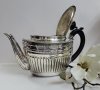 Посребрен чайник във Викториански стил Queen Anne., снимка 2