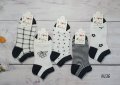 Чорапи в щампи черно с бяло за маратонки тип терлици 5 чифта, снимка 1 - Дамски чорапи - 40793429