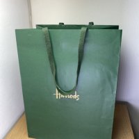 Автентична бутикова Harrods подаръчна торба 42 x 32 cm, снимка 2 - Други - 42059287