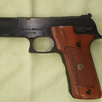 Smith & Wesson, модел 422, калибър 22 LR, снимка 2 - Бойно оръжие - 44649971