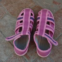 Детски обувки, сандали и ботуши., снимка 4 - Детски обувки - 34756609