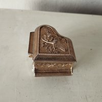 метална кутийка за бижута, снимка 2 - Антикварни и старинни предмети - 41849795