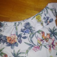 Блуза с едно рамо, XS размер, снимка 4 - Корсети, бюстиета, топове - 41416190