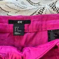 Къси панталонки, циклама, фуксия, Н&М, снимка 2 - Къси панталони и бермуди - 42413179