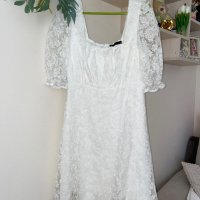 Нова кокетна кукленска елегантна буфан ръкав бяла дантела бяла дантелена  рокля , снимка 13 - Рокли - 41943627