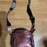 Нова дамска чанта, снимка 3 - Чанти - 38902311