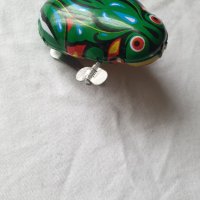 Детска ламаринена играчка-жаба, снимка 2 - Колекции - 44496530