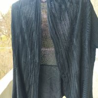 Машинно плетена черна жилетка с разчупени форми + подарък блузка, снимка 3 - Жилетки - 39556666