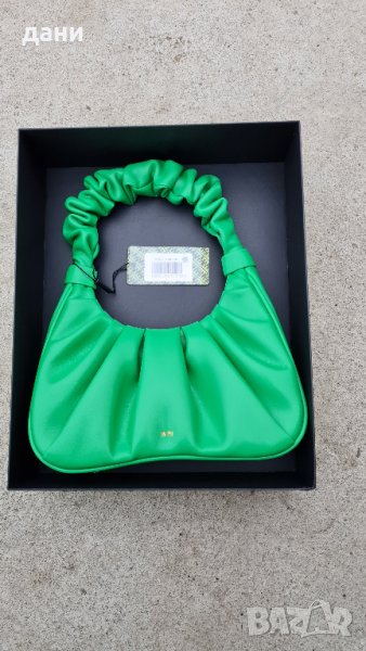 дамска чанта JW PEI-Gabbi Bag-Ivory,Black,Green, снимка 1