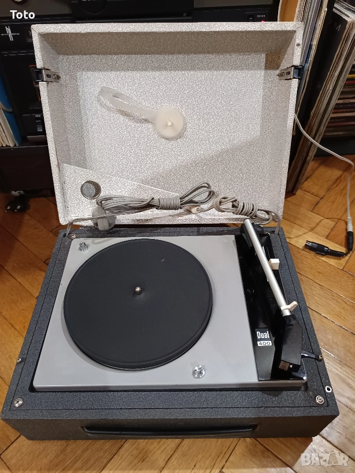 Грамофон DUAL p400, снимка 1