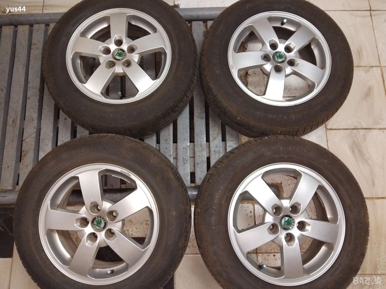 Алуминиеви джанти и гуми 15 оригинални Шкода Октавия, снимка 1