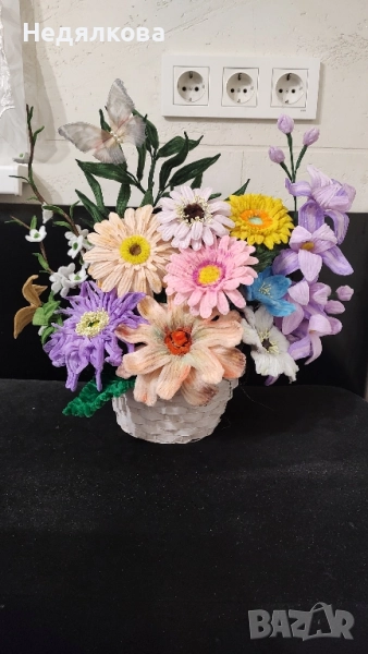 Кошница с цветя., снимка 1