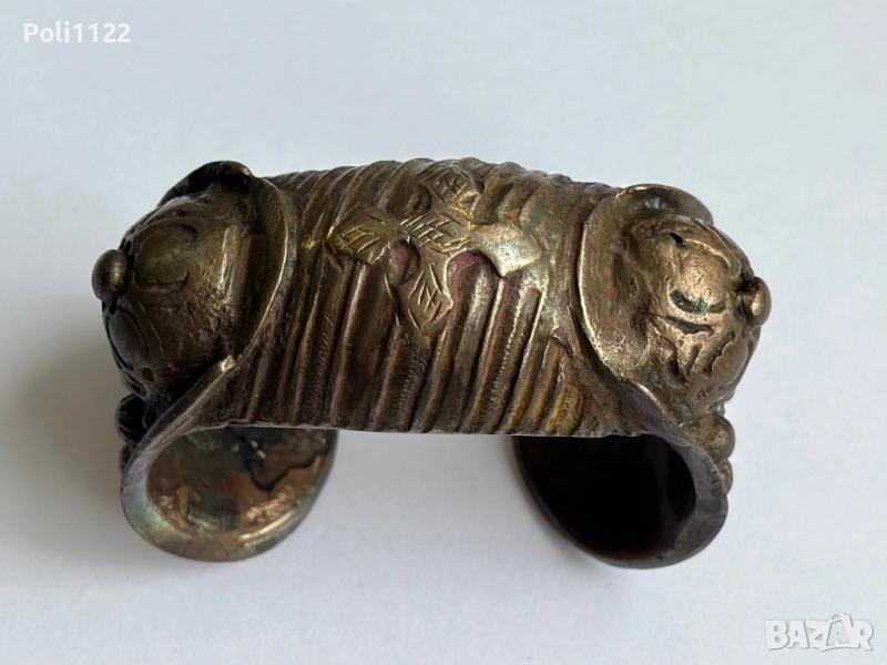 Възрожденска гривна рогатка, снимка 1