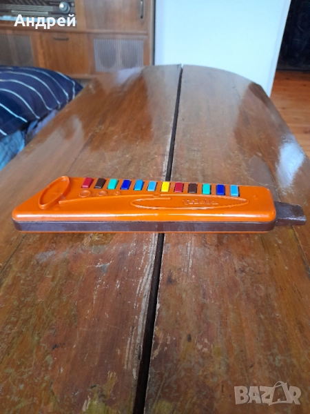 Стар Детски музикален инструмент Triola, снимка 1